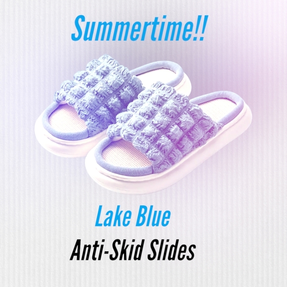 NWT BEAUTIFUL! Pair of Women's Ruched Vamp Platform Slides! Thick Soft Bottom!! - Picture 11 of 13